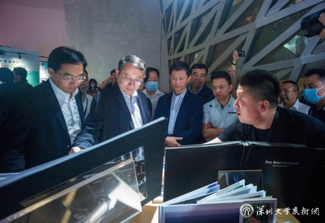 石丕民攝改.jpg