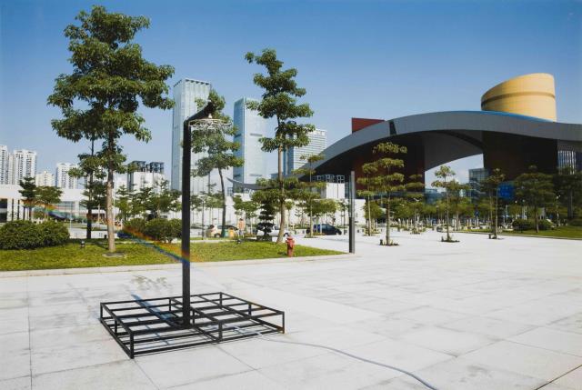 23麗貝卡·康明思 《彩虹制造之一》 60cm×90cm 紙本 2001.jpg