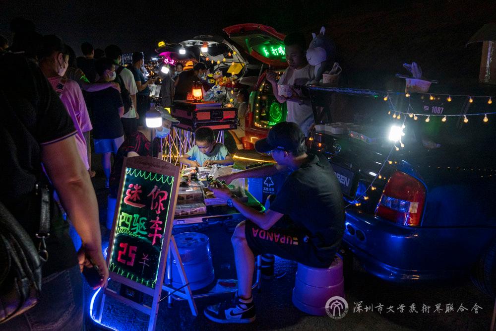 江真+《夜市經(jīng)濟(jì)火起來(lái)》（組照07）+記錄類.jpg