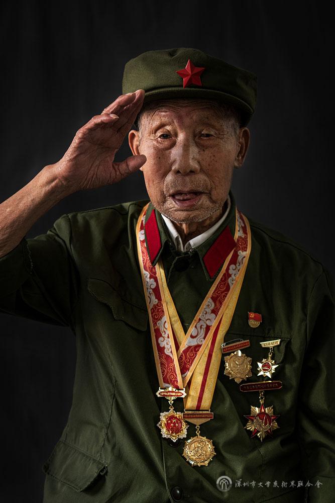 5-馮品榮（102歲）.jpg