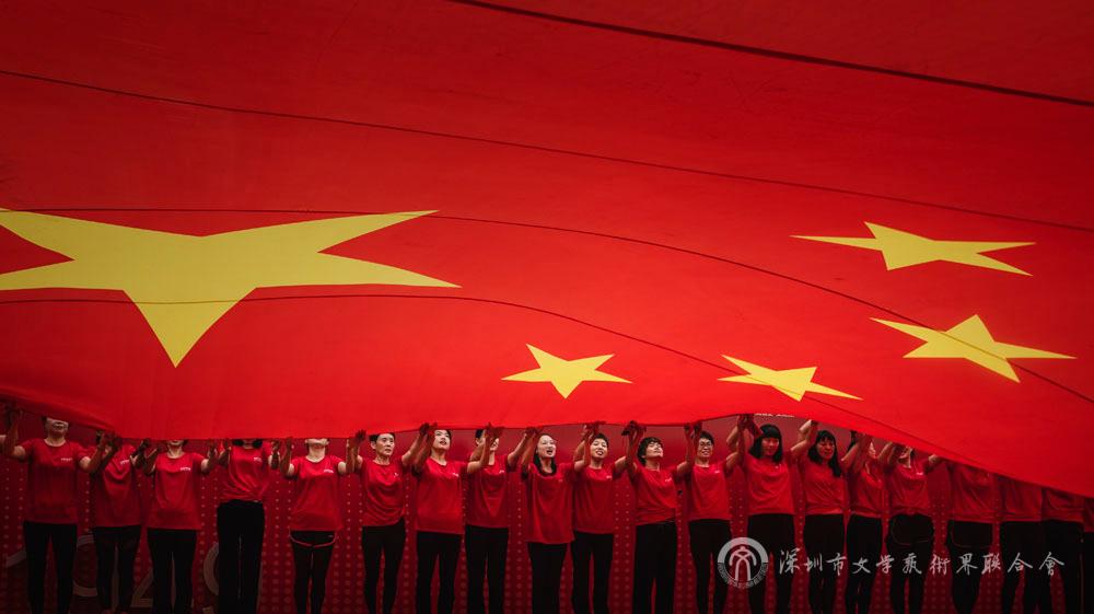 李武《祖國在我心中》藝術類.jpg