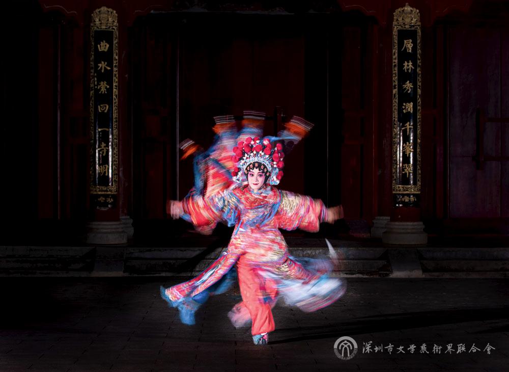 潘蕾花《巾幗英姿》藝術類.jpg
