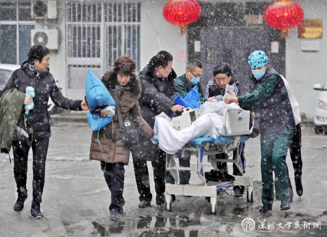 110X80-3常軍  《緊急救治》.jpg